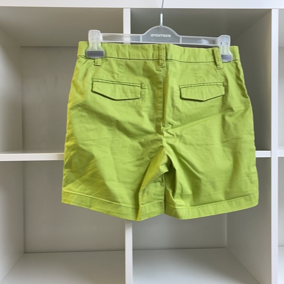 Shorts - Picture 3 of 4